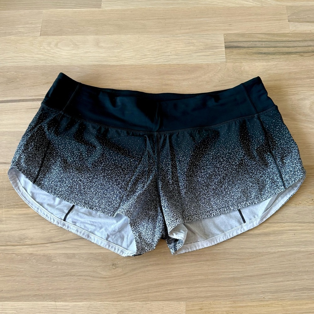 Lululemon Workout Speed Up Shorts 2.5” Speckled- Black/White Size 10